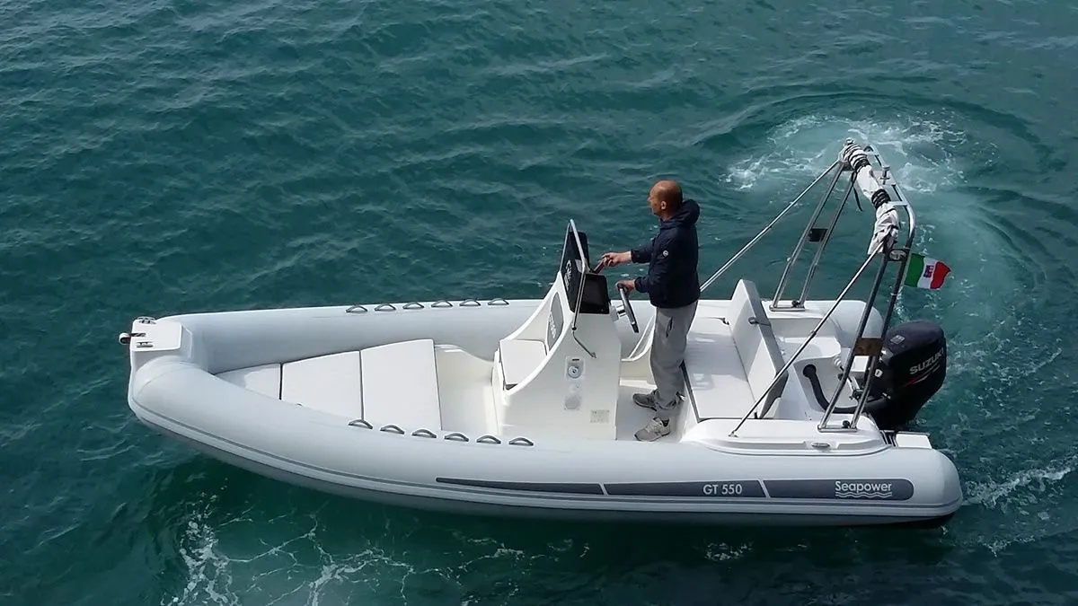 5.5m Monte Argentario Sea Power 550 Motor Boat Hire