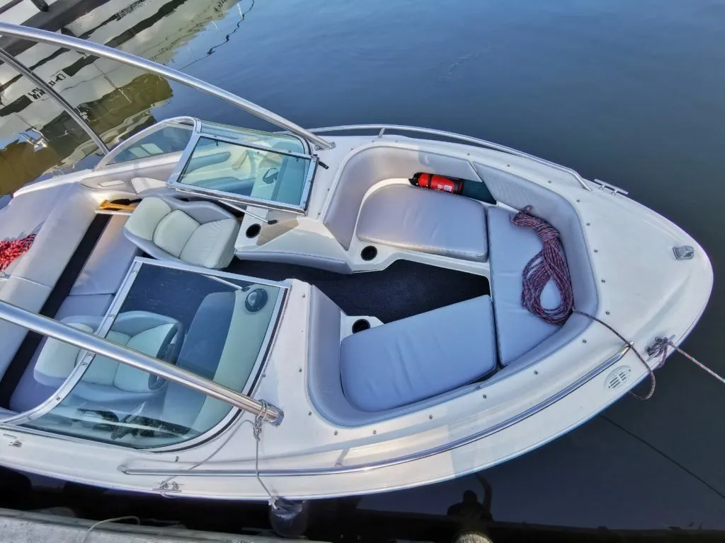Explore Bogaczewo on a 6.75m Rental Motor Boat