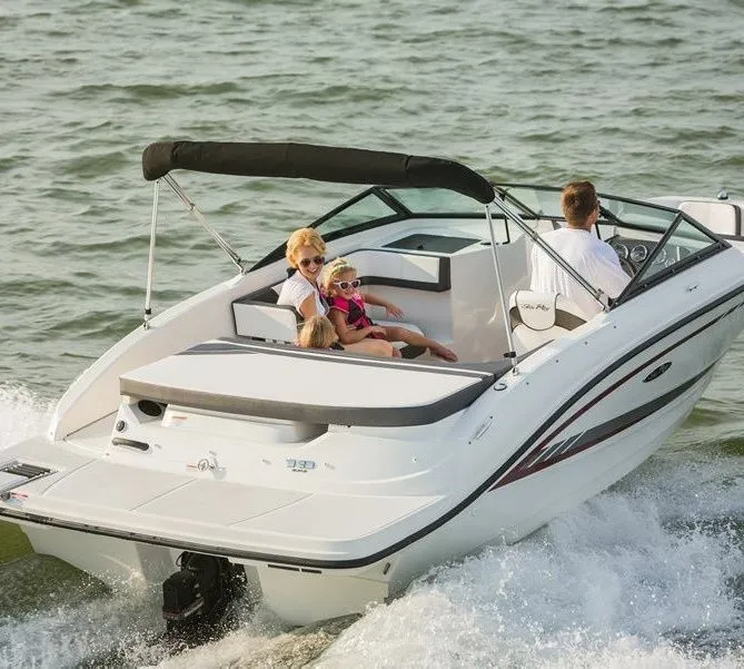 5.94m Rab Sea Ray 19 SPX Motor Boat Hire