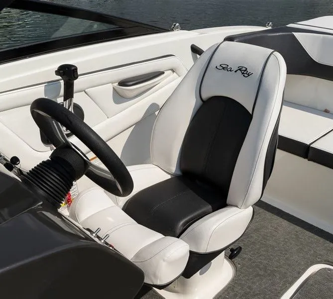 5.94m Rab Sea Ray 19 SPX Motor Boat Hire