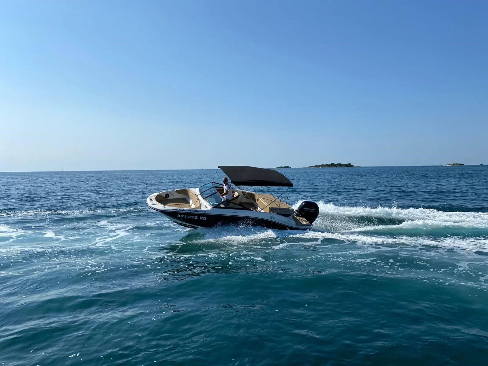 Explore Funtana on a 6m Rental Motor Boat