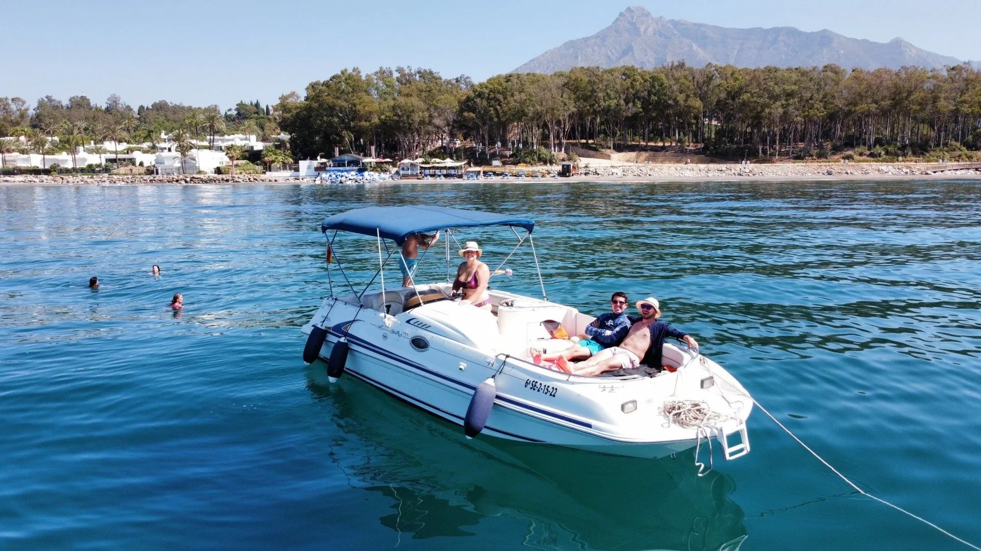 Guayacán Charter Boat
