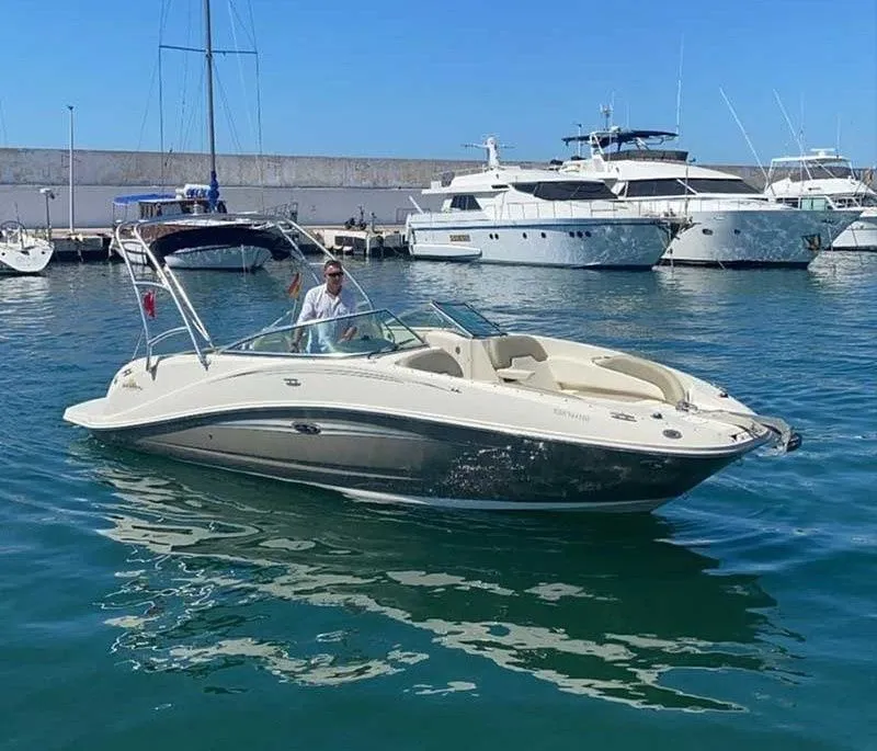 Explore Marbella on a 8.1m Rental Boat