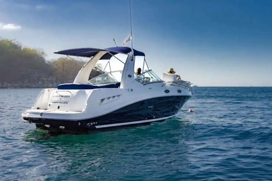 La Buena Vida Charter Boat