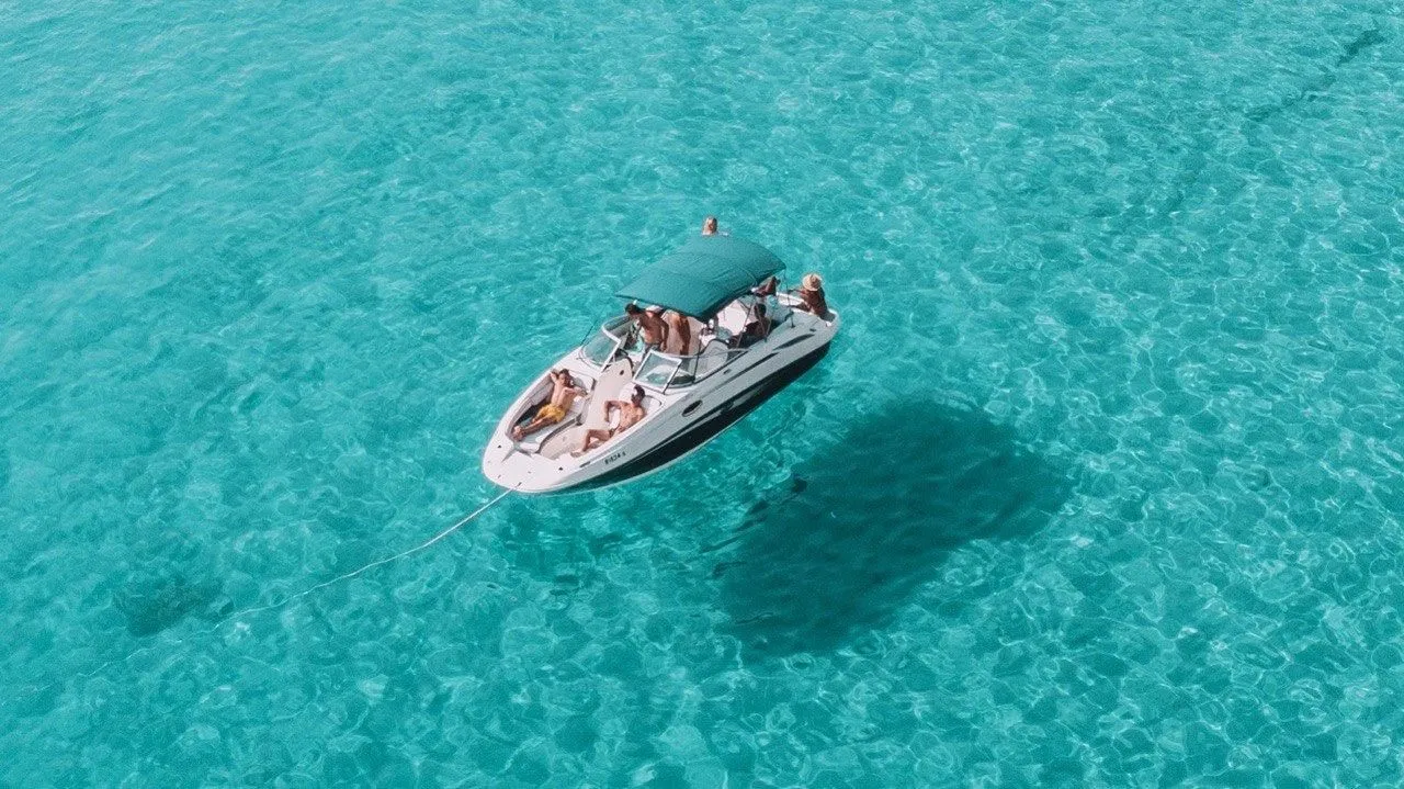 Oscar Charter Boat