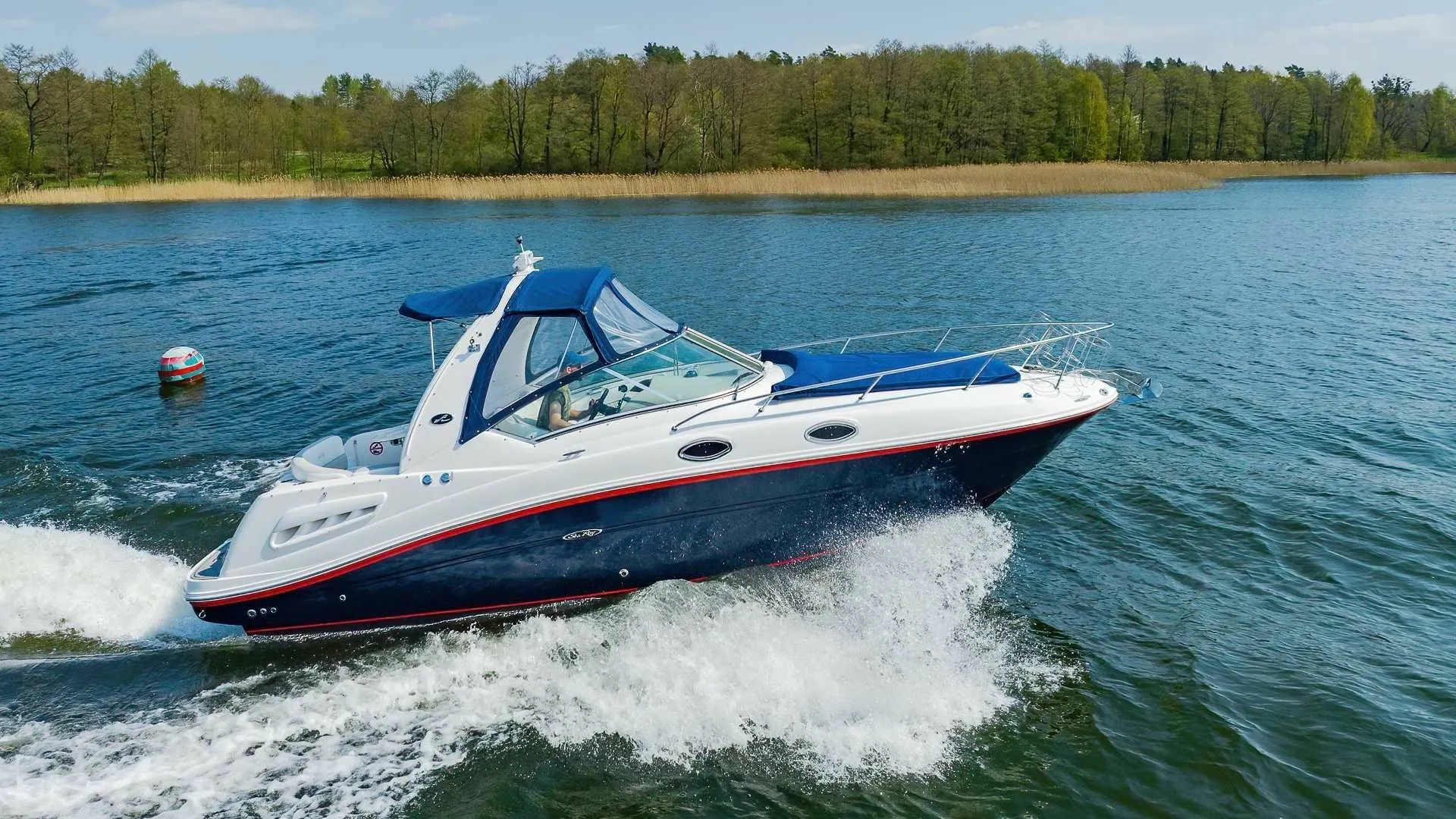 8.5m Wilkasy Sea Ray 265 Motor Boat Hire