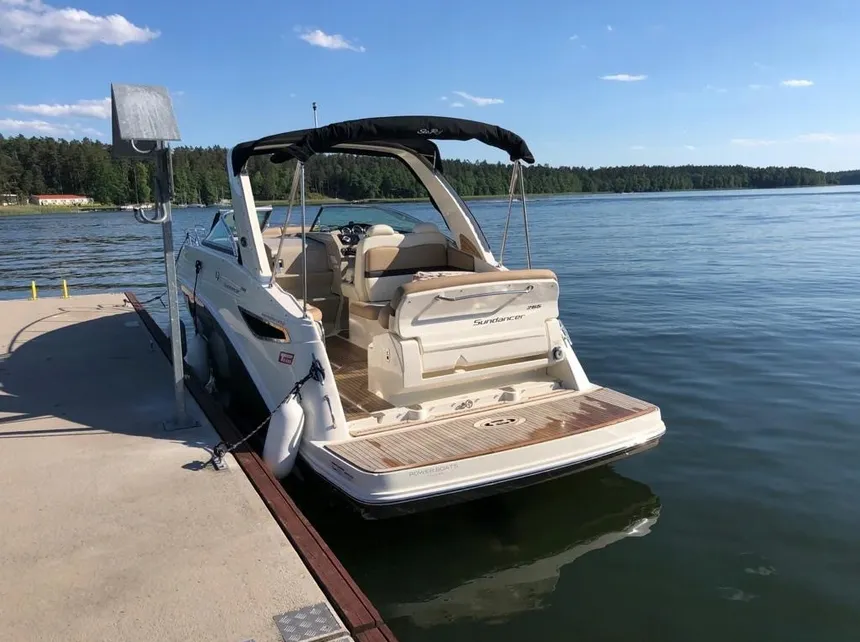 No Name Charter Boat