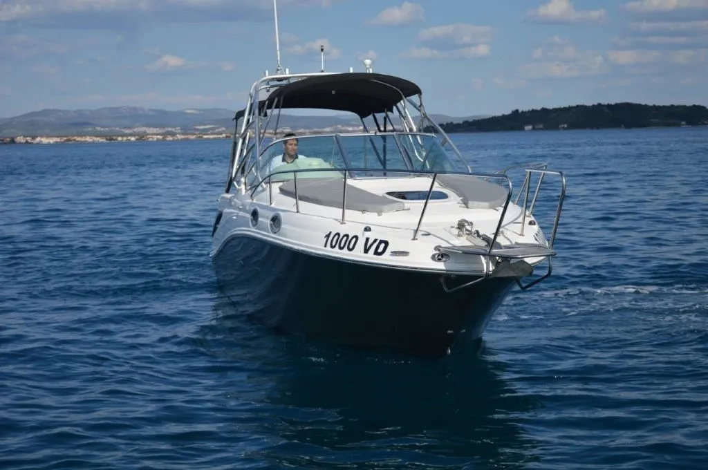 Explore Tribunj on a 9.4m Rental Sea Ray 275
