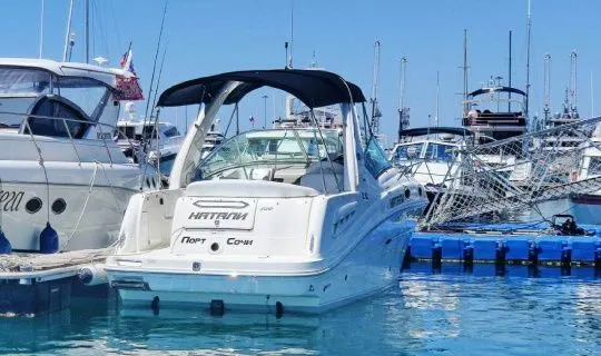 Rent a 9.47m Sea Ray 315 Sundancer in Adler