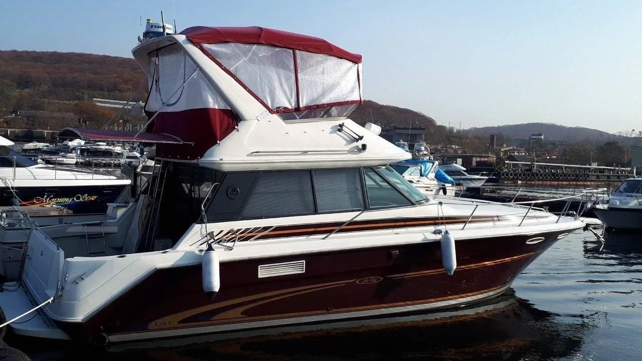 Vladivostok 12.47m Kiralık Tekne