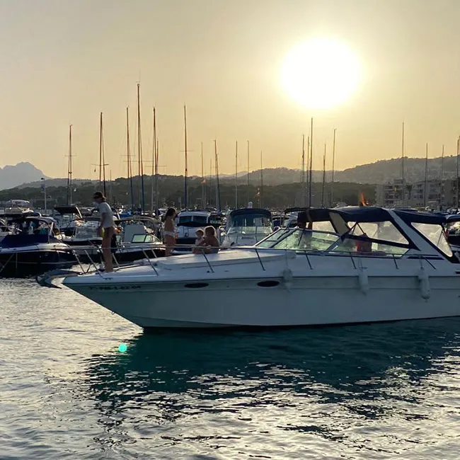 Charter a 11.6m Sea Ray 38 in Alicante
