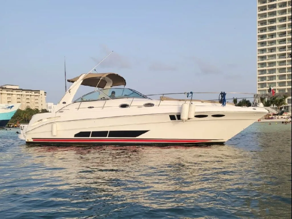Лодка - Исследуйте Канкун на арендованном Sea Ray 38 длиной 11.6м