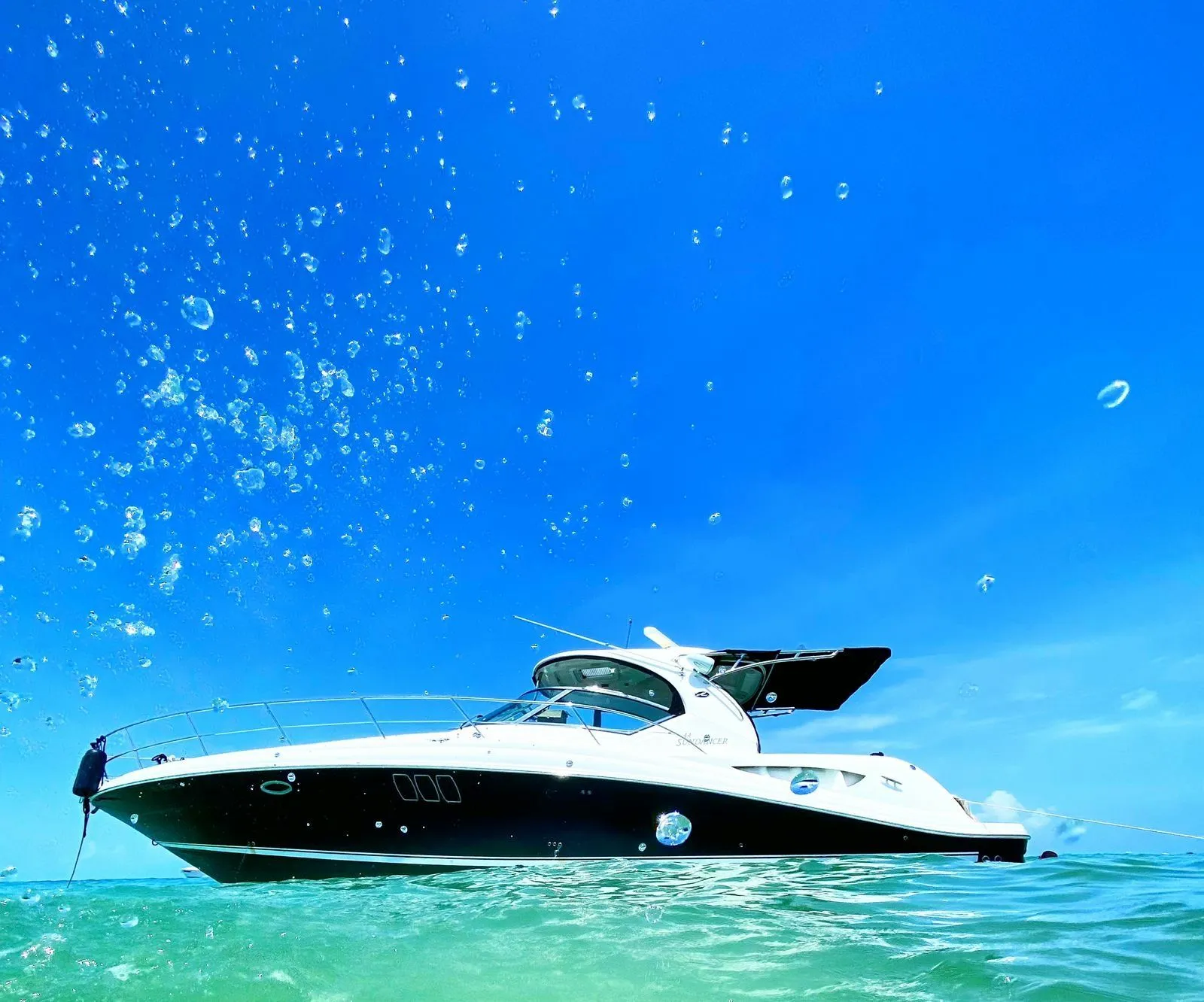Cancun 13.72m Kiralık Motoryat Sea Ray 44