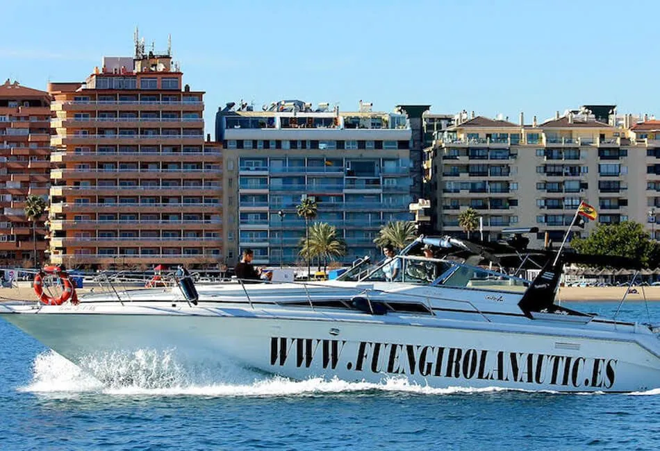 15.06m Fuengirola Motor Yacht Sea Ray 440 Hire