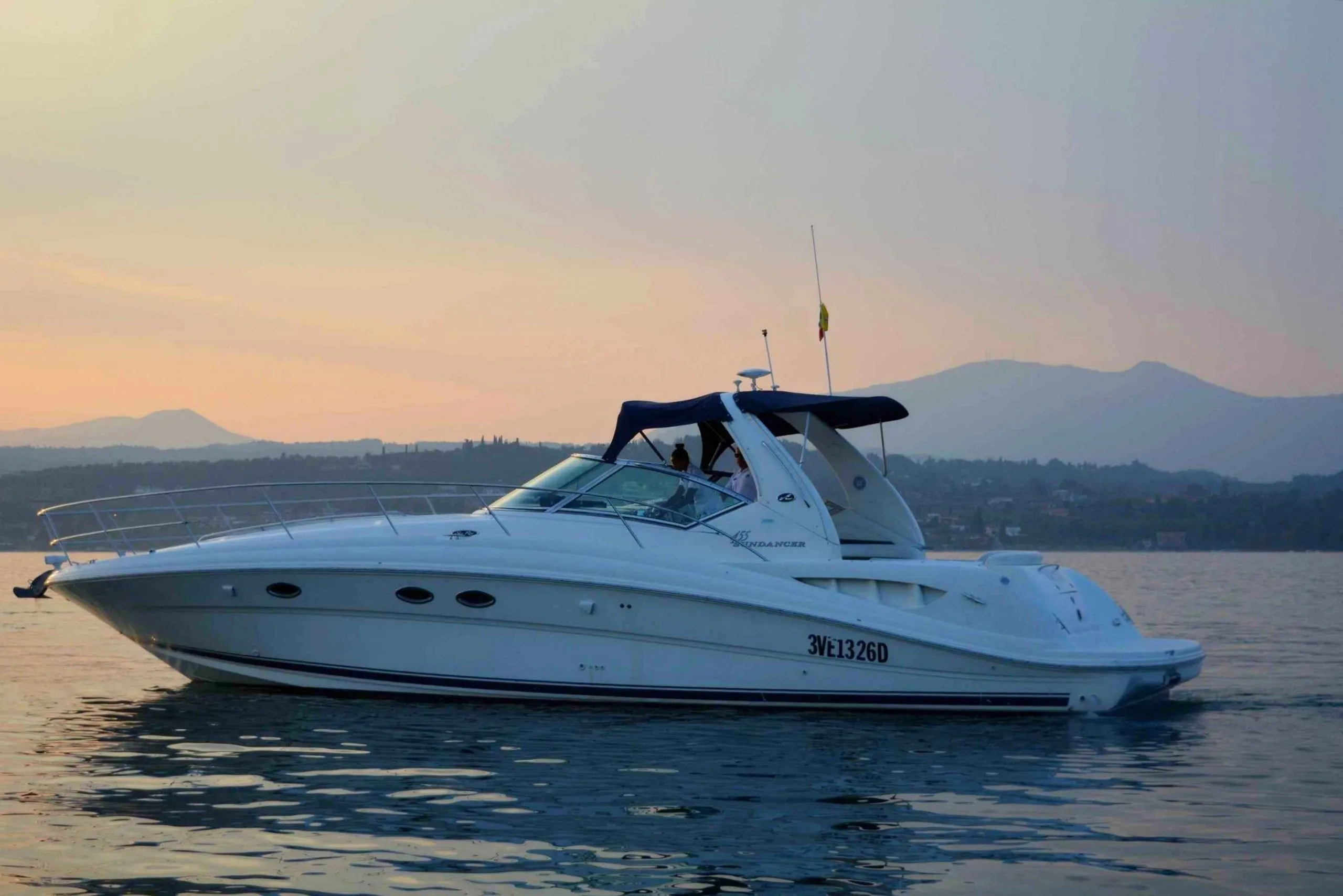 Чартер More - 3