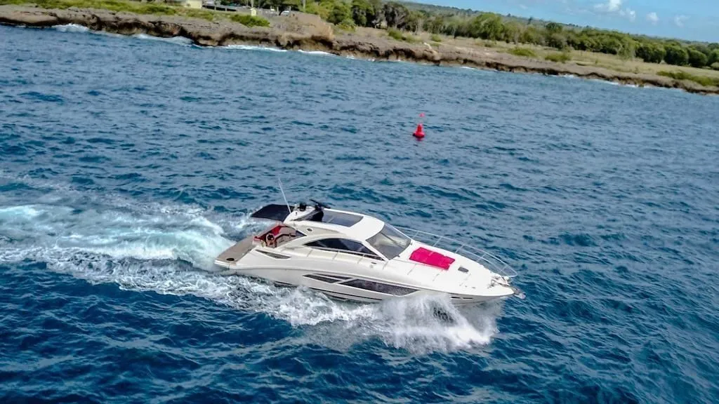 Blanco Perla Mietboot - 2