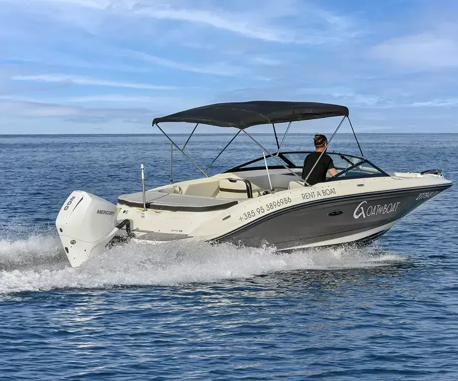 Charter a 7.24m Motor Boat in Rovinj