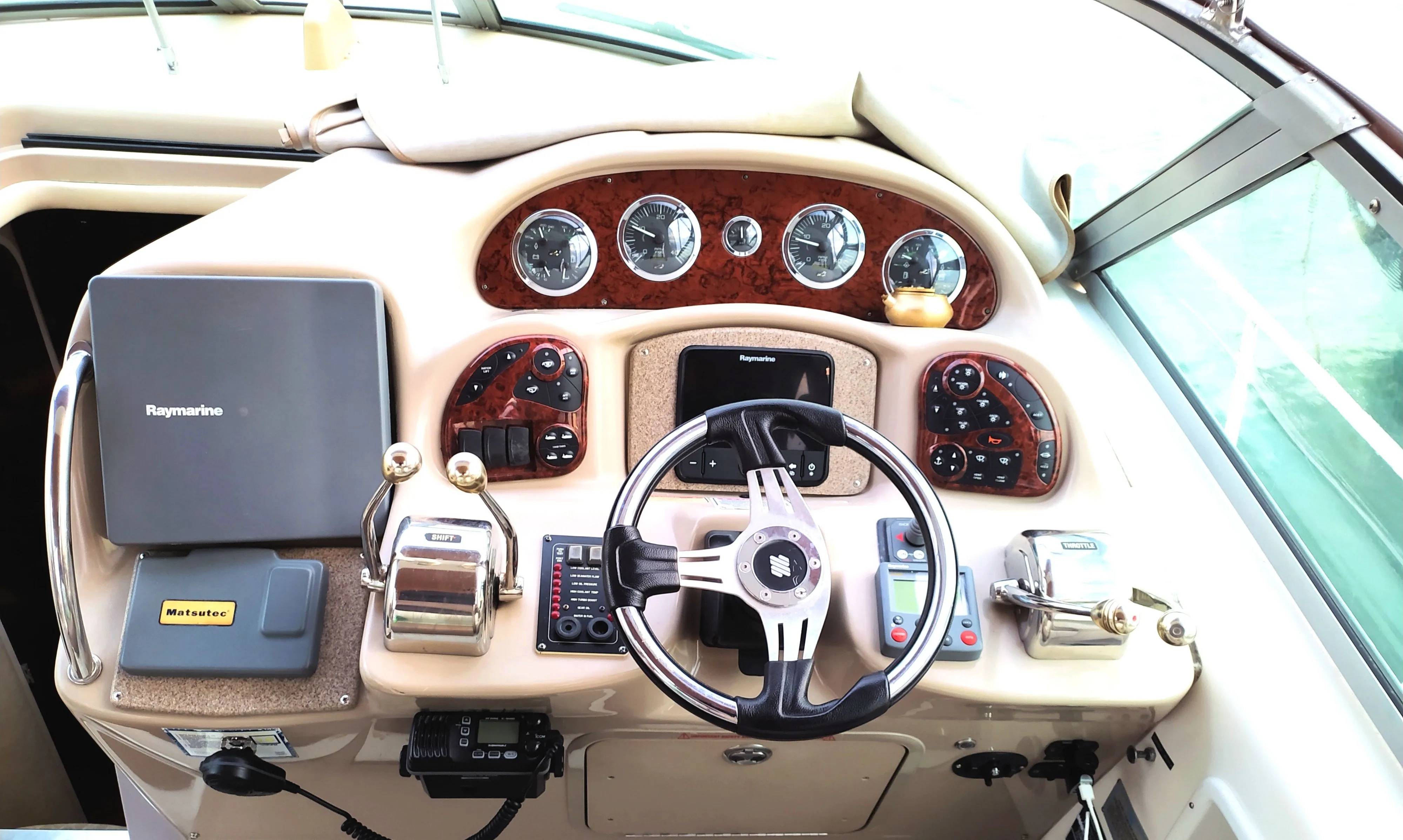 Sea Ray Charter Boat