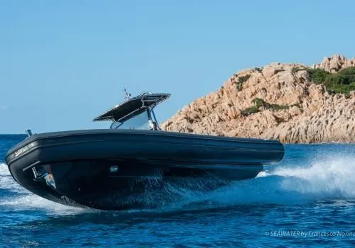 Charter a 8.5m Motor Boat in Cogolin
