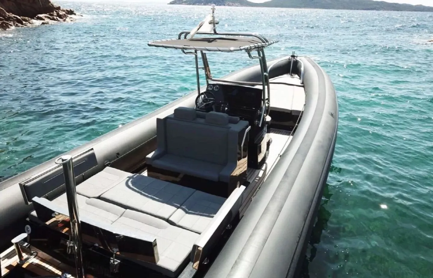 Explore Cogolin on a 10m Rental Sea Water 300