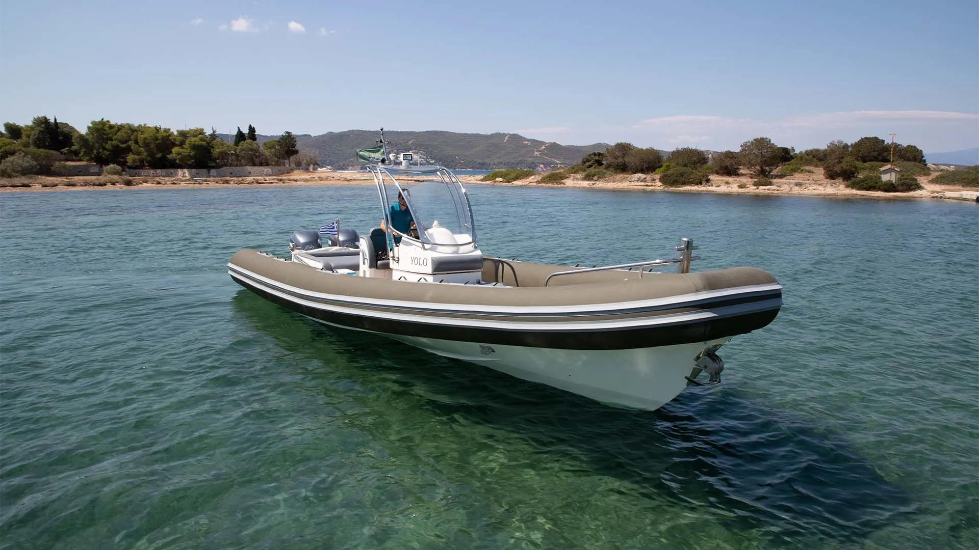 9.99m Porto Heli Sea Water Smeralda 320 Hire