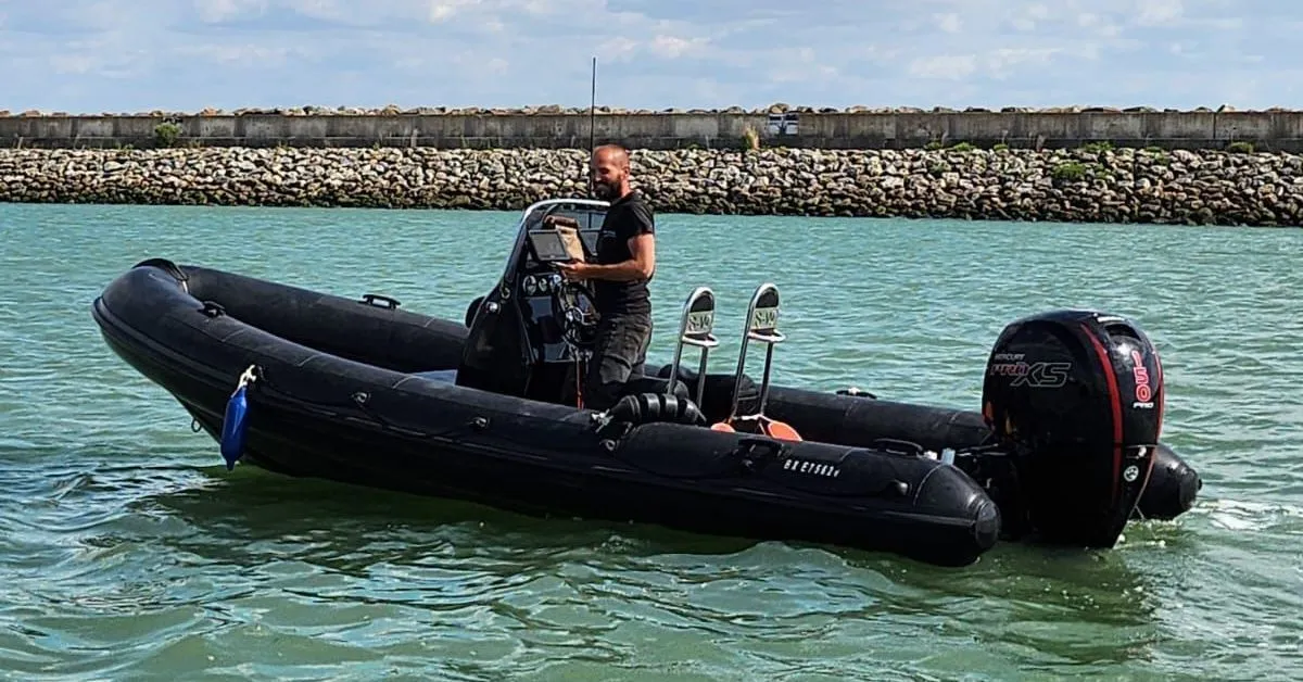 Charter a 6.25m Motor Boat in La Rochelle