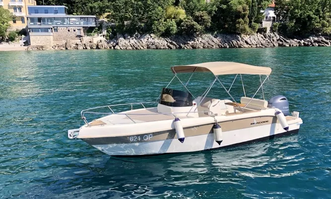 Charter a 6.7m Seacode Hampton FB in Opatija