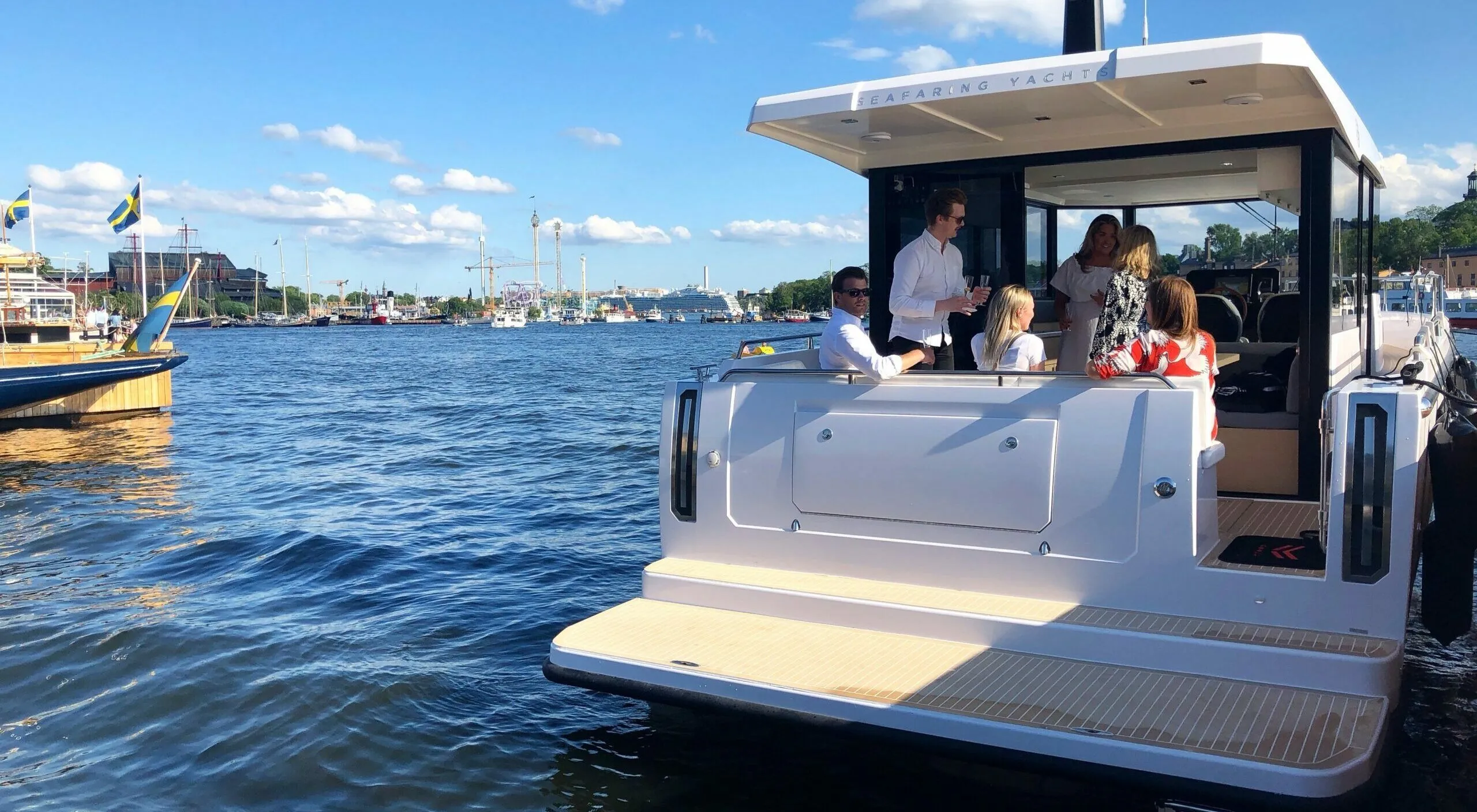 Magna Navi Charter Boat