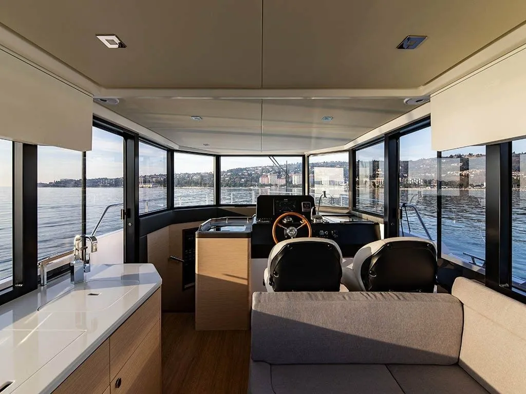Magna Navi Charter Boat