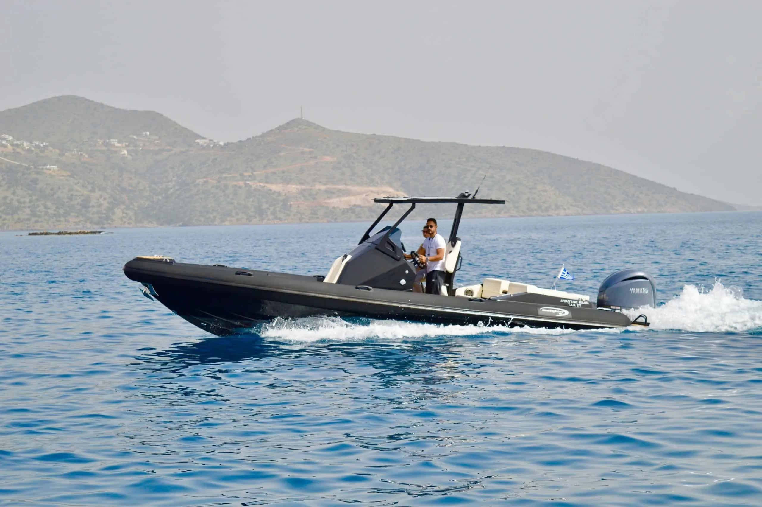 Explore Agios Nikolaos on a 8.6m Rental Seafighter Ultimeight 28