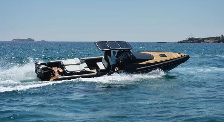 Charter a 9.6m Seafighter Ultimeight 30 Motor Boat in Mykonos City