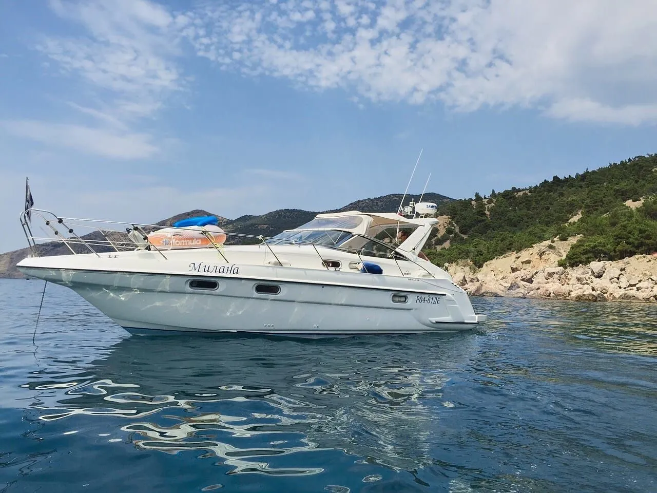 Rent a 11.74m Motor Yacht Sealine 37 in Sevastopol