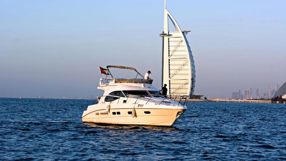 Чартер Cozmo 2 - 4