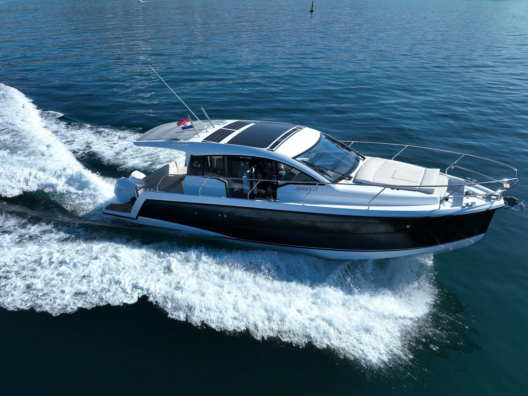 Rent a 11.01m Boat in Kastela