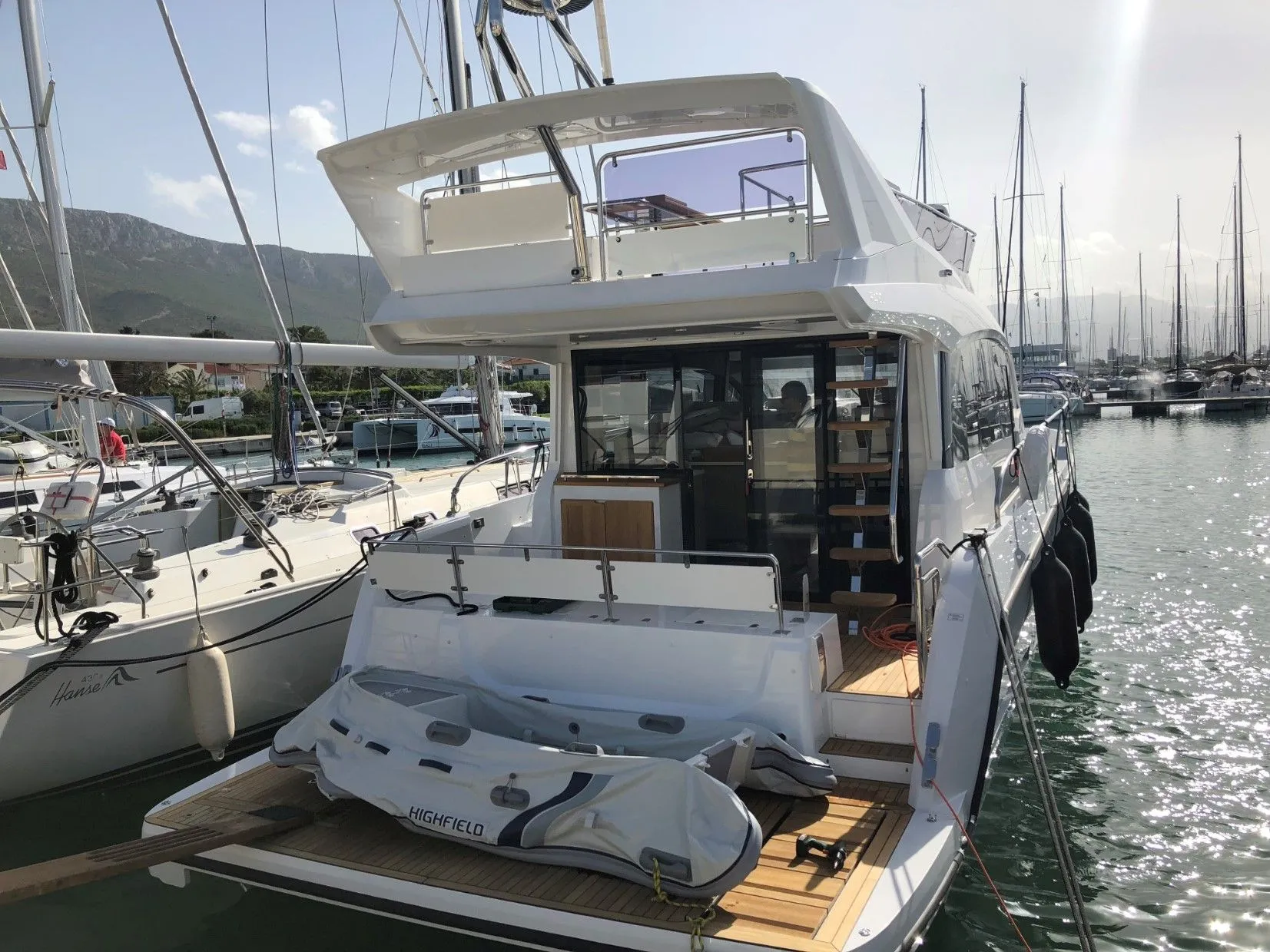 Charter a 13.55m Boat in Kastela