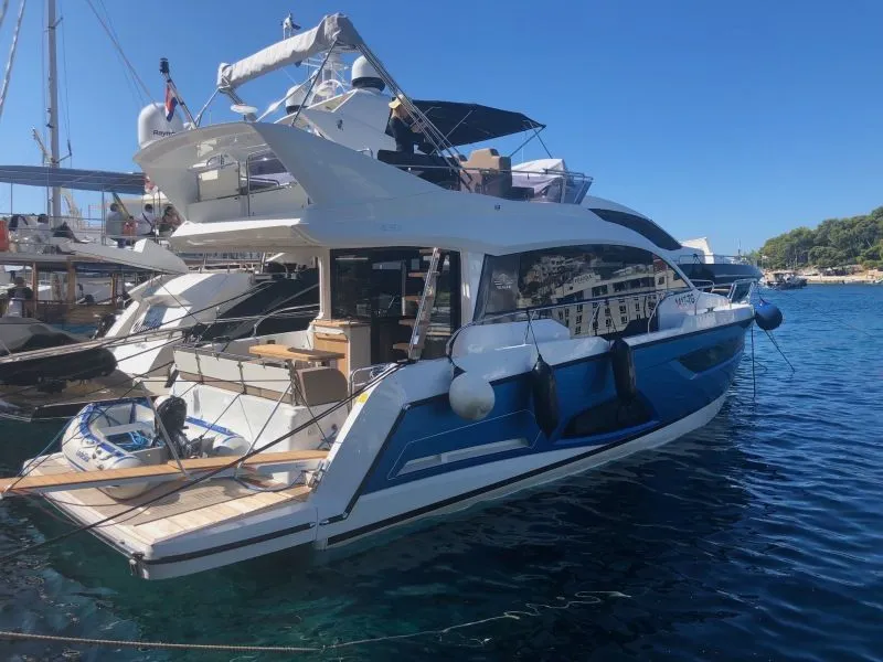 Sealine F430 IPS Charterboot - 5