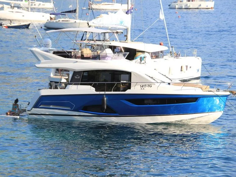 Sealine F430 IPS Charterboot - 4