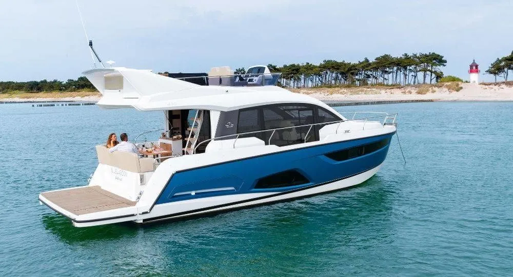 Blue Lagoon Mietboot