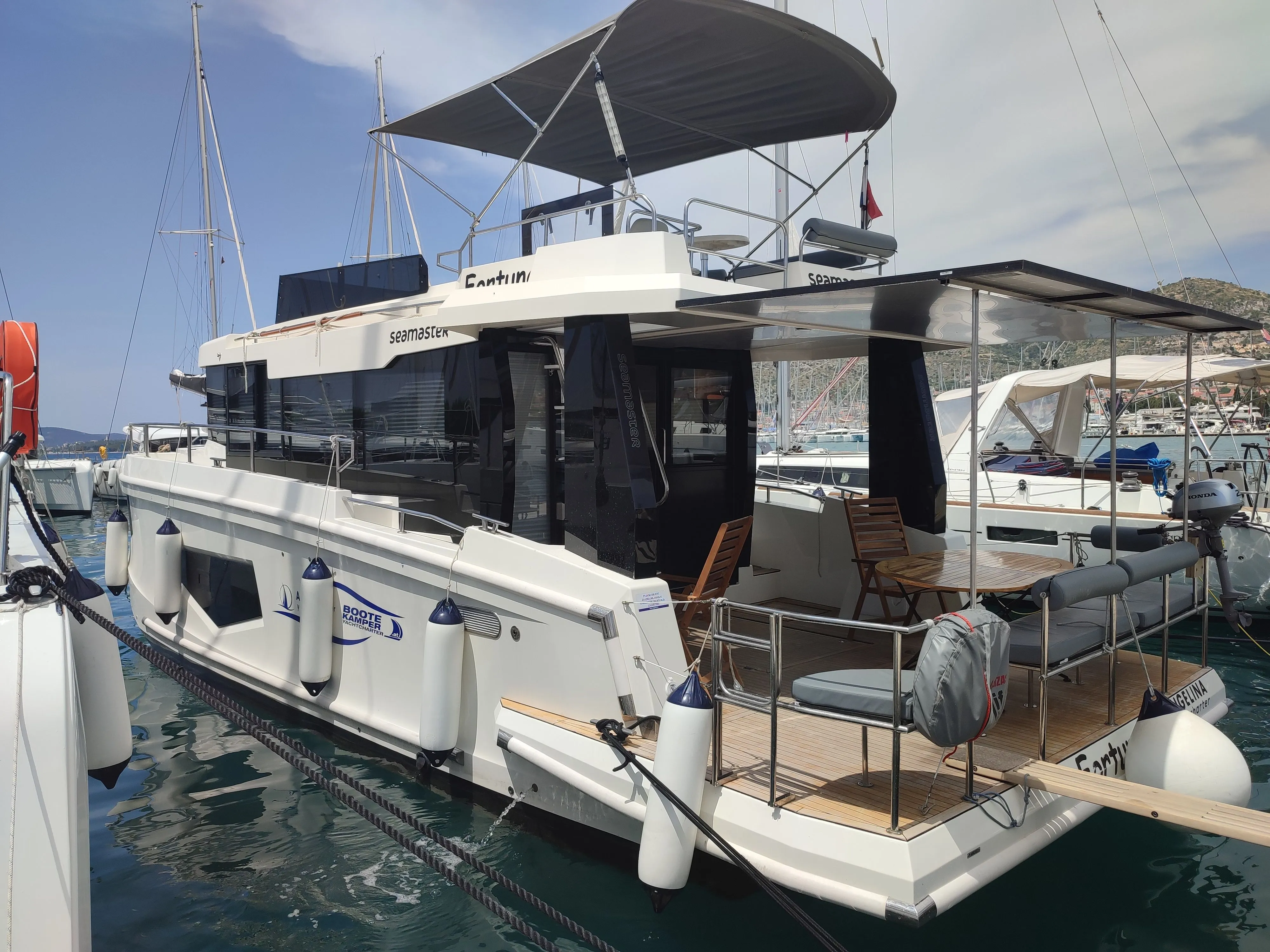 Fortuna Charter Boat