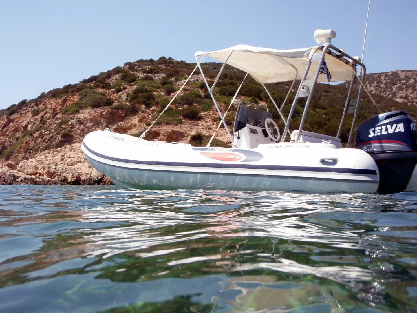 Rent a 5.3m Selva 5.3 Motor Boat in Sifnos