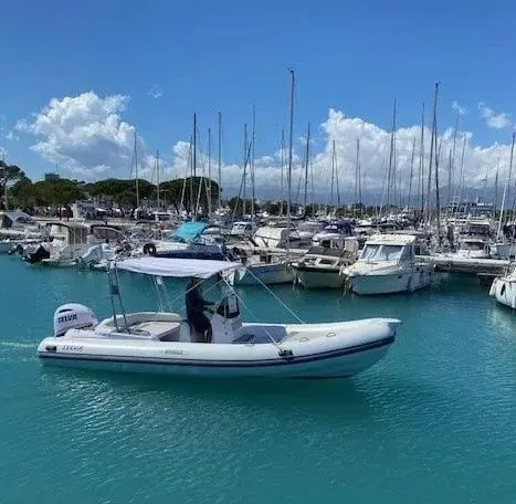 Explore Antibes on a 6.5m Rental Motor Boat Selva 650