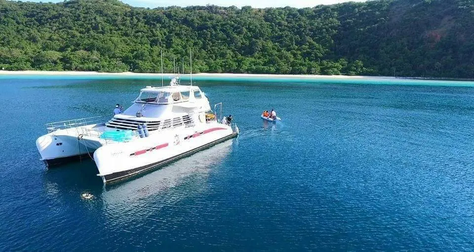 15.9m Pattaya Central Power Catamaran Hire