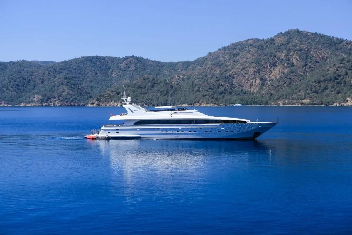 Hulya Mietboot - 2
