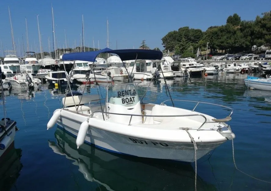 Charter a 5.5m Sessa 19 in Vrsar