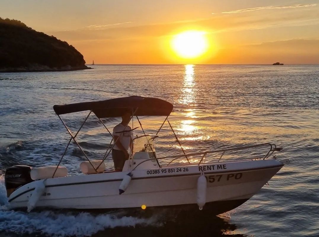 Key Largo Charter Boat