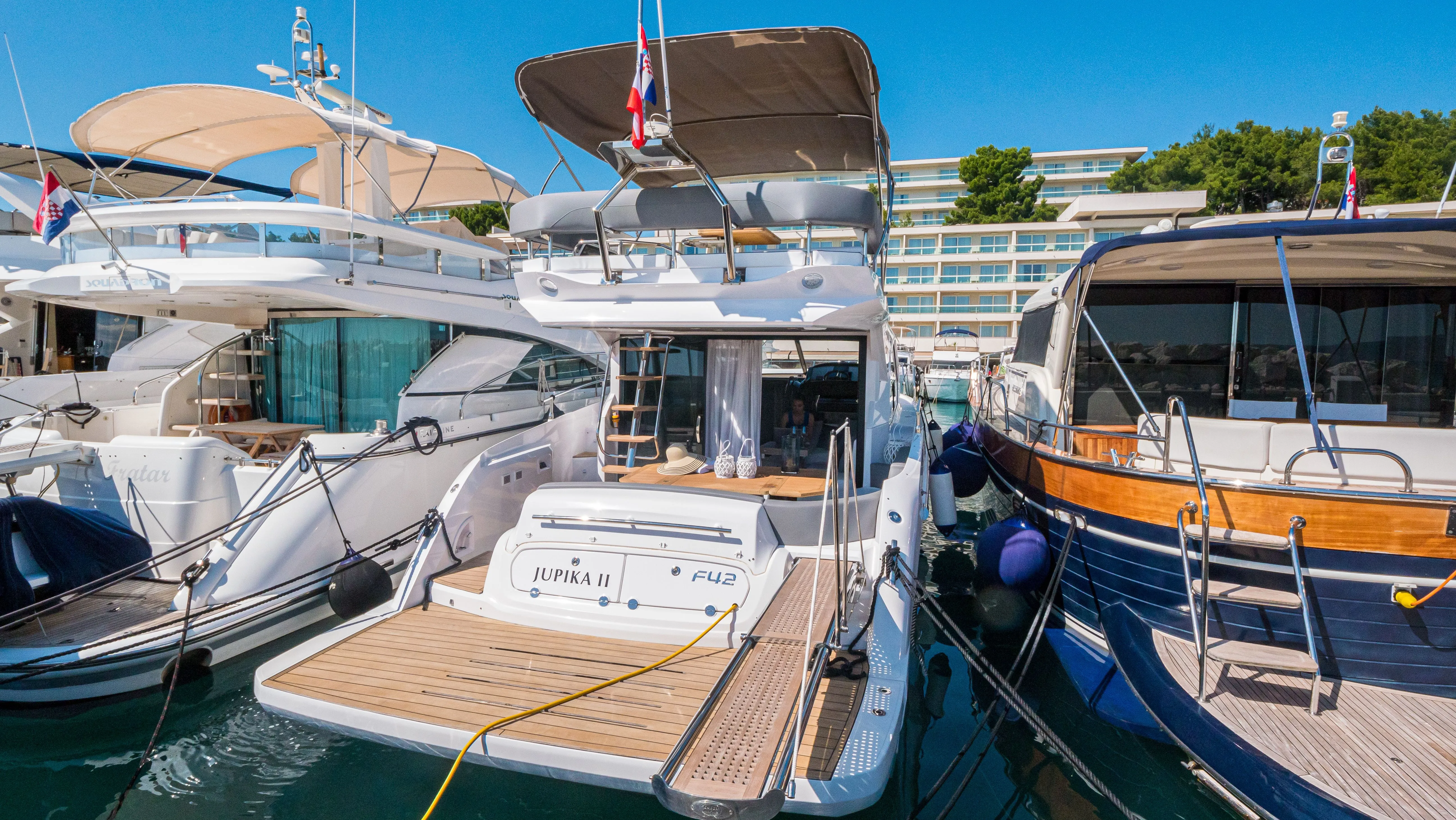 Чартер Jupika 2 - 5