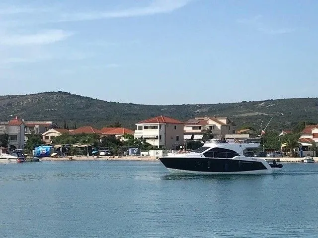 Neo-Tec Kiralık Teknesi