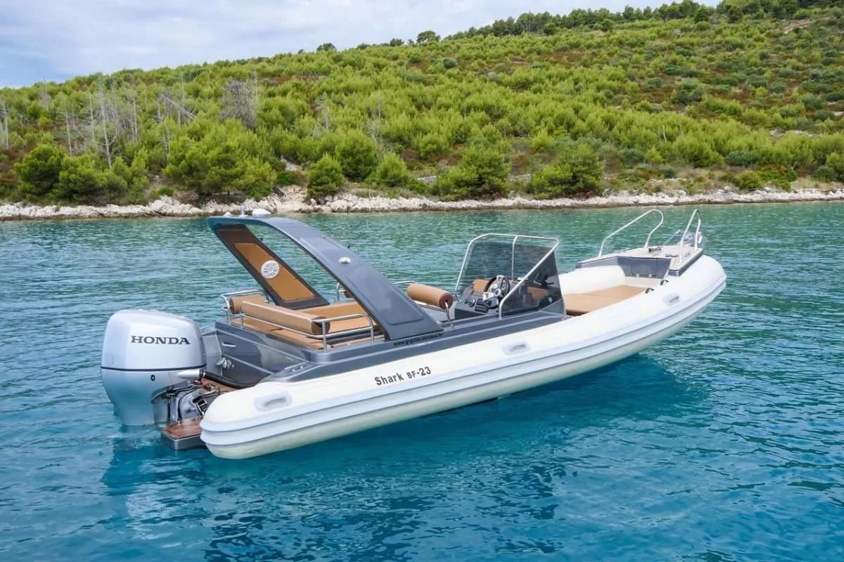 Rent a 7m Boat in Murter