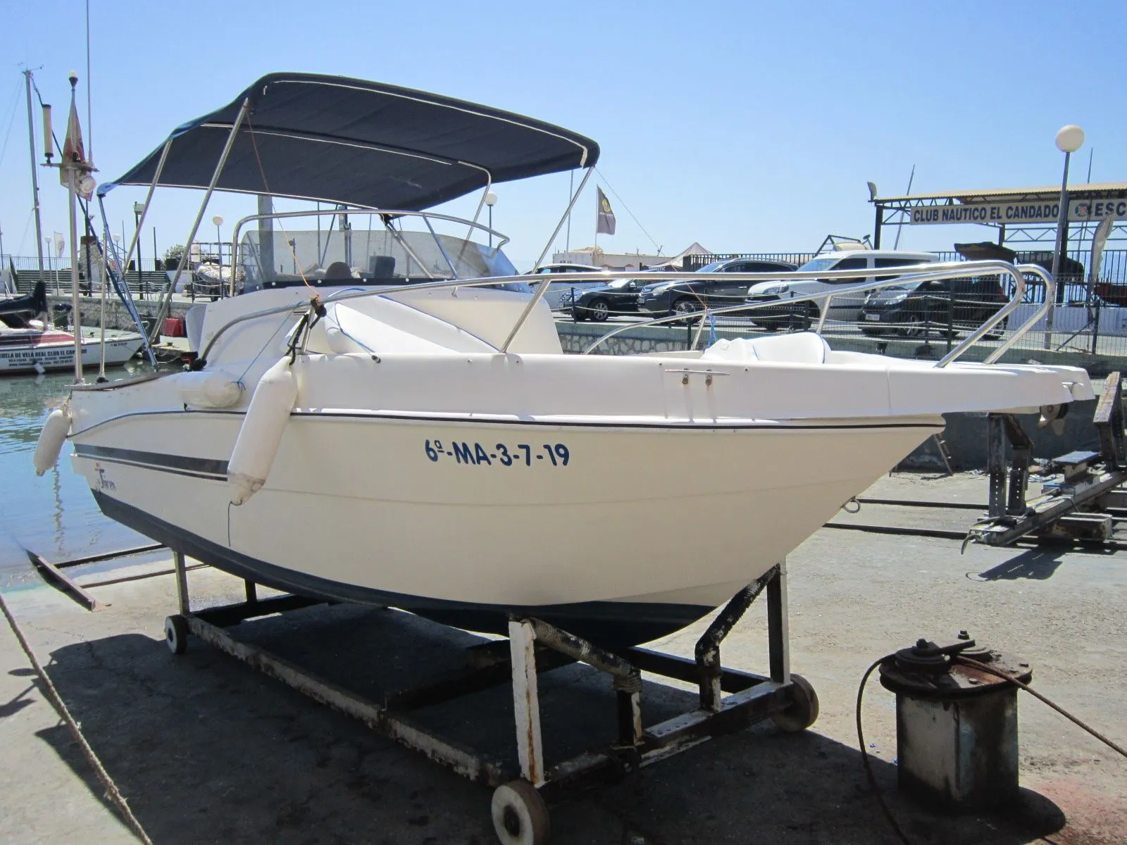 Charter a 6.88m Motor Boat Shiren 23 Open in Málaga
