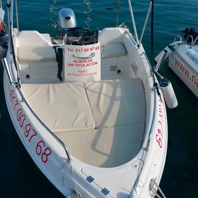 Rent a 4m Boat in Sitges